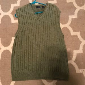 Izod sweater vest sz L